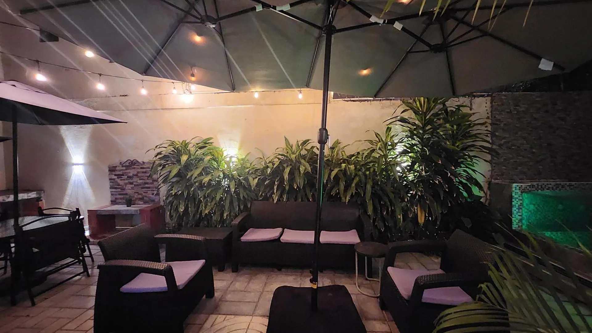 Villa Private House With Pool, Ac, Bbq, Fast Wi-Fi, Pet & Family Friendly, Near Colonial Zone, Mirador Sur Park & Ocean, In Santo Domingo Casa vacanze