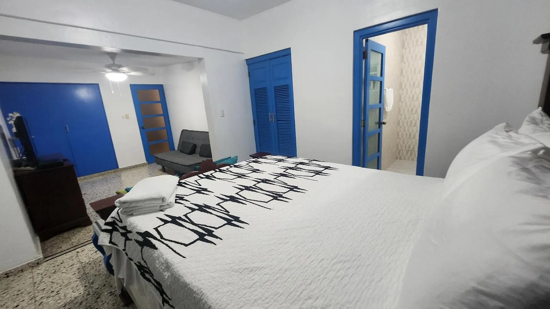 Villa Private House With Pool, Ac, Bbq, Fast Wi-Fi, Pet & Family Friendly, Near Colonial Zone, Mirador Sur Park & Ocean, In Saint-Domingue 0*,  République dominicaine