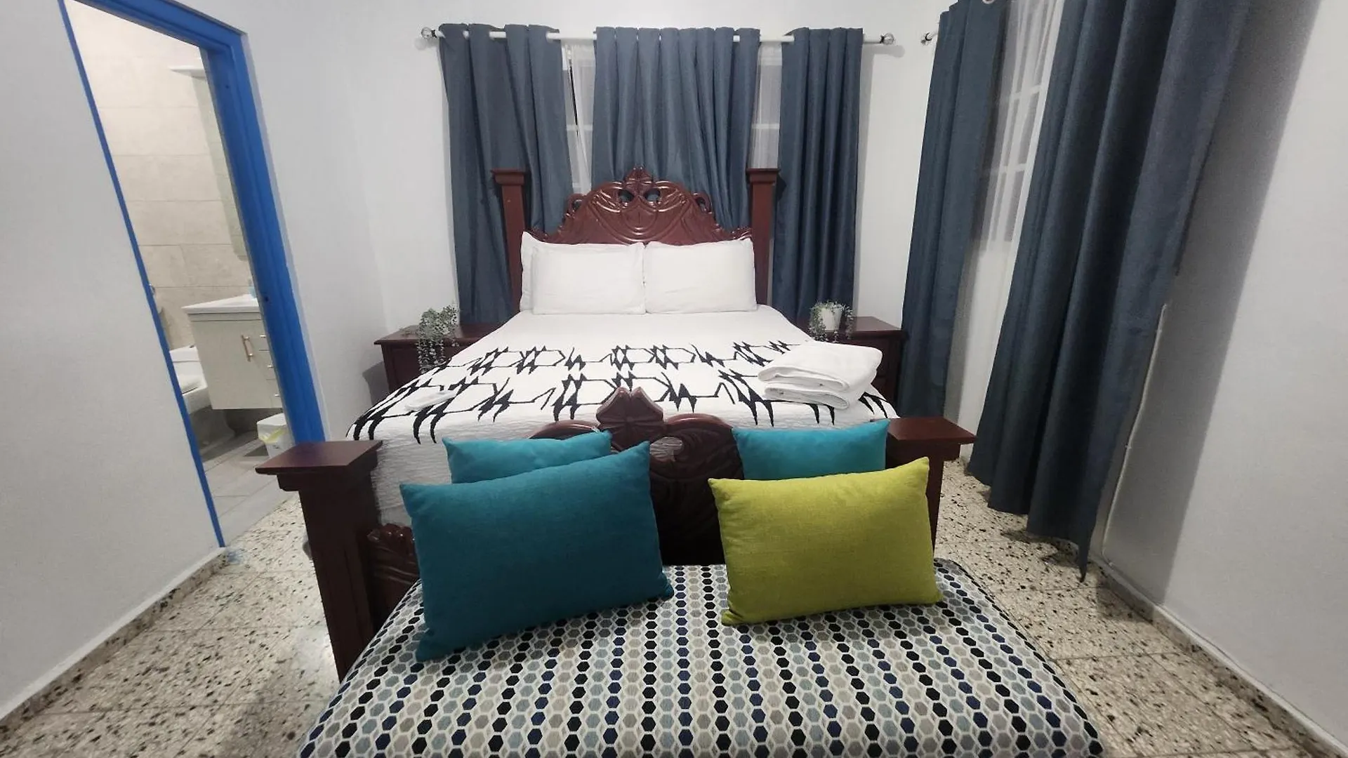 Villa Private House With Pool, Ac, Bbq, Fast Wi-Fi, Pet & Family Friendly, Near Colonial Zone, Mirador Sur Park & Ocean, In Saint-Domingue Hébergement de vacances
